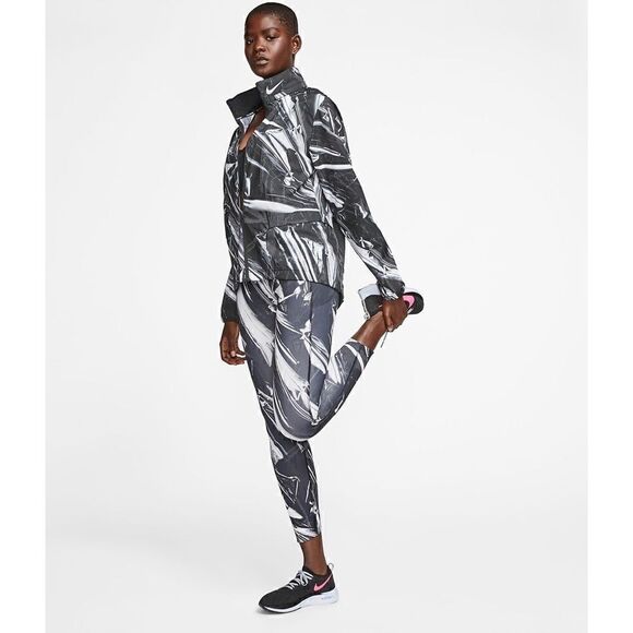 Nike | Full-Zip Running Jacket | Black - Picture 9 of 12